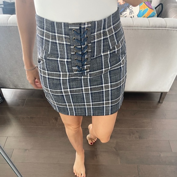 Plaid skirt - Picture 3 of 5